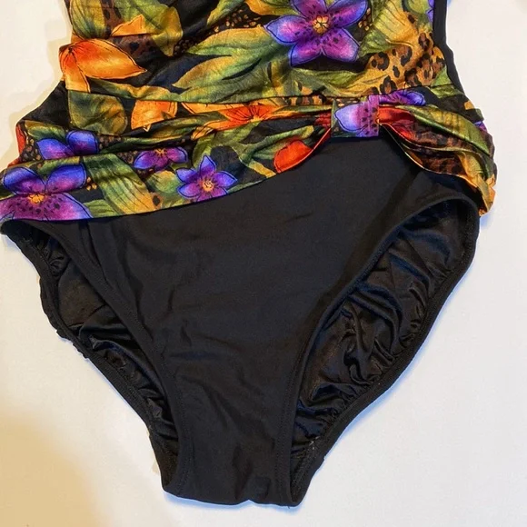💜VGUC 14 One Piece Croft & Barrow Plus Size Swim Suit black floral gold orange - Picture 4 of 12
